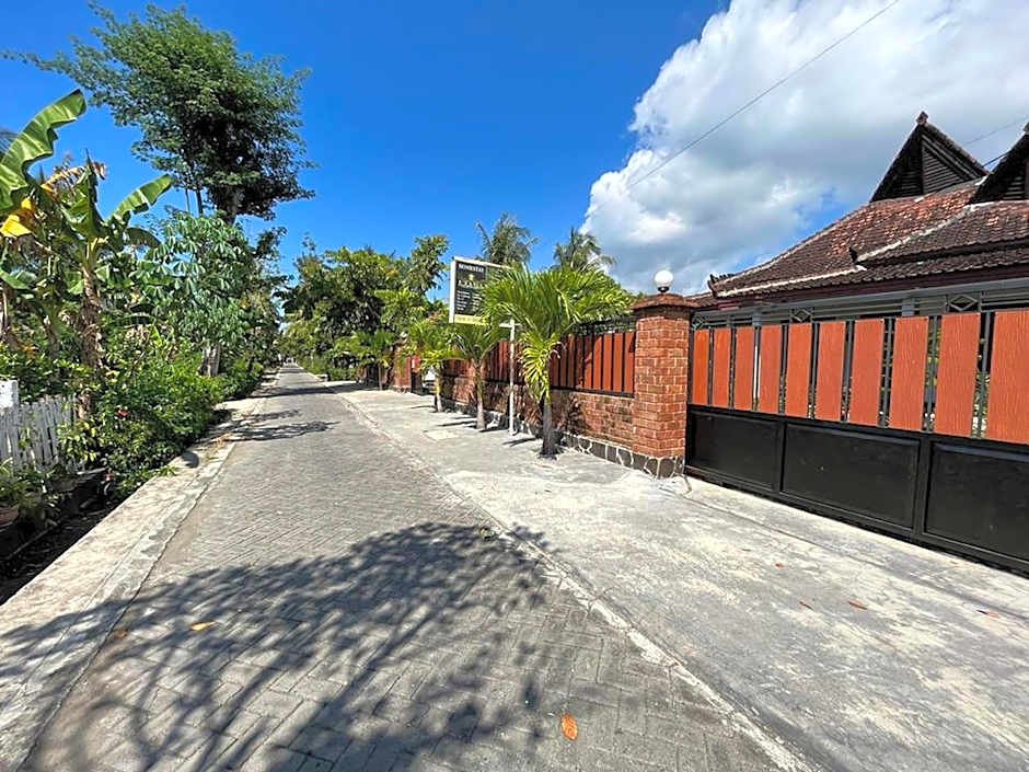 Capital O 92615 Villa Utama D'alas Purwo