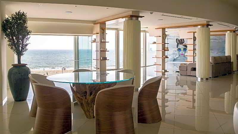 Onhotels Ocean Front