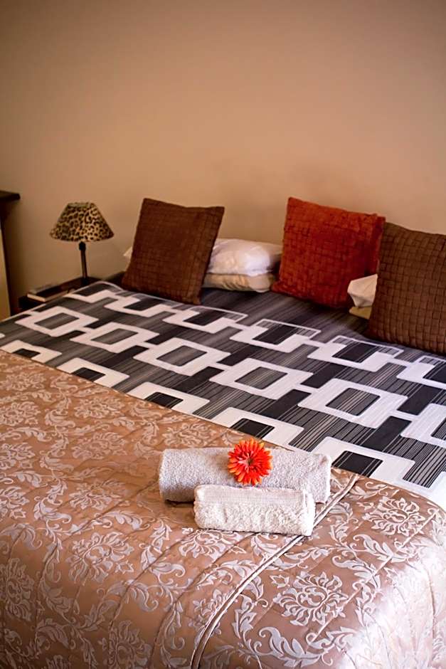 Villa Mexicana Guesthouse