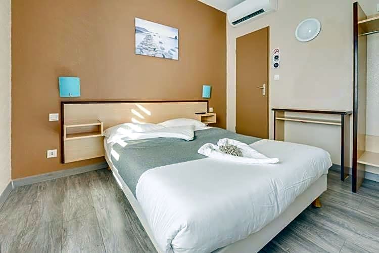Rev'Hotel