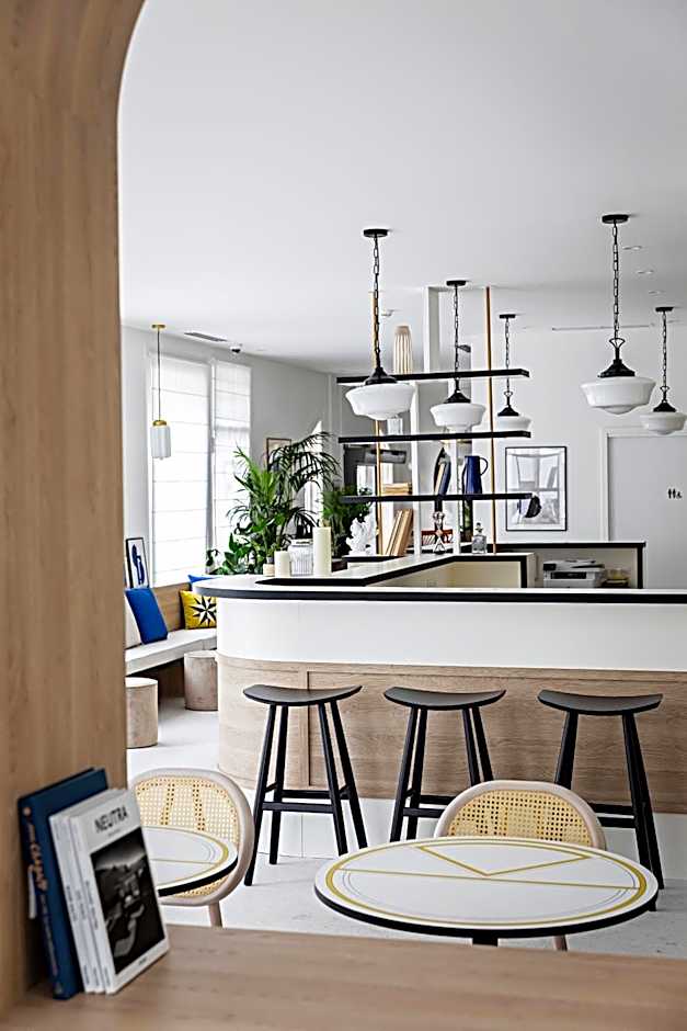 Le Riviera Collection, Signature Collection by Best Western