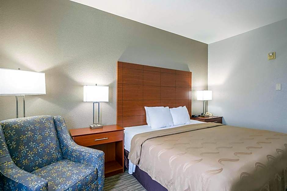 Quality Inn & Suites Lodi I-90