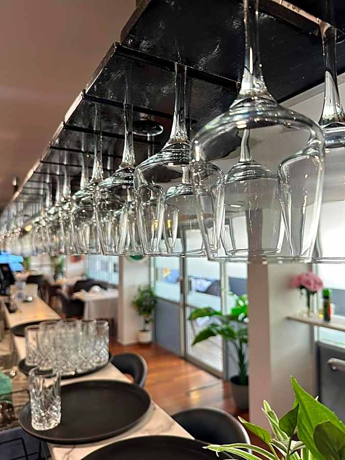 Highpoint International Hotel