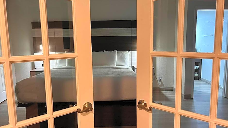 La Quinta Inn & Suites by Wyndham Lexington