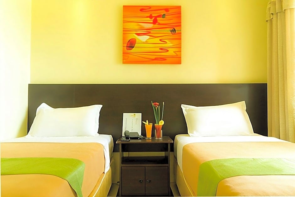 Canberry Hotel
