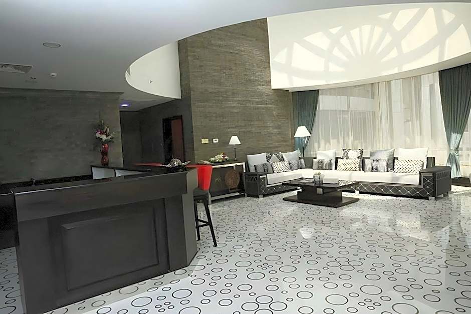 Royal Phoenicia Hotel