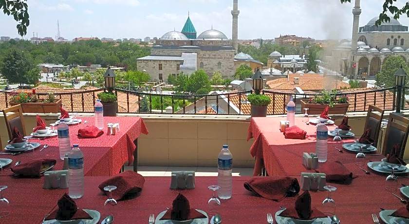 Rumi Hotel