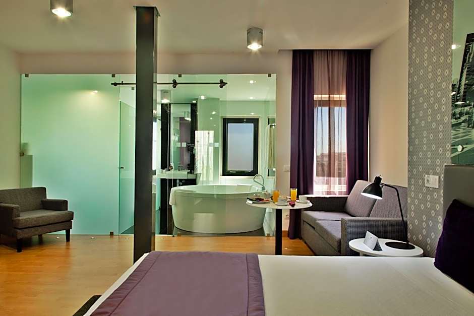 America Diamonds Hotel