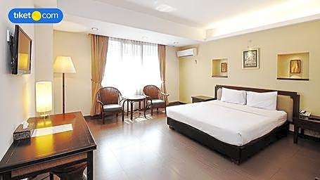 Losari Beach Hotel Makassar