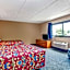 Super 8 by Wyndham Mahwah