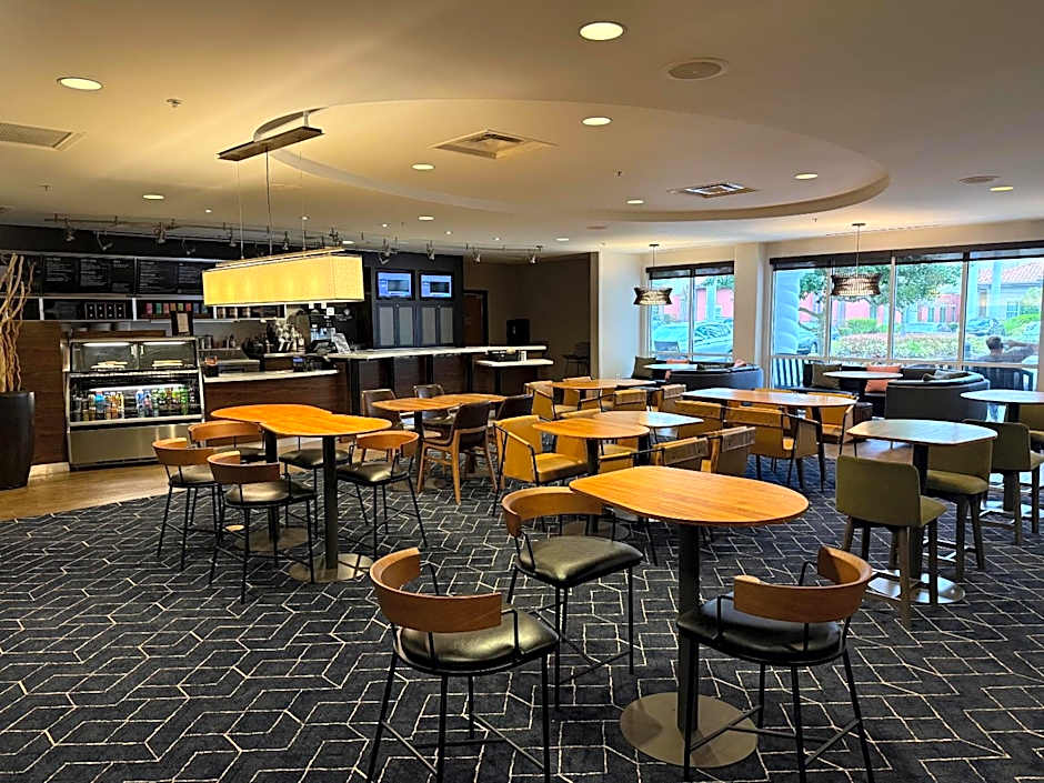 Courtyard by Marriott Fort Myers at I-75 and Gulf Coast Town Center