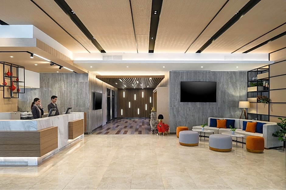 PARKROYAL Suites Bangkok