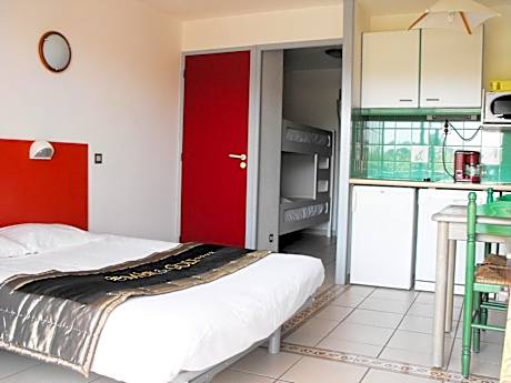 Studio with Sea View (2 Adults)