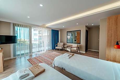 Fortunella Suites