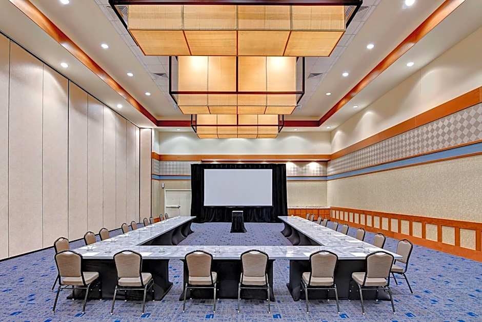 DoubleTree By Hilton Phoenix- Tempe