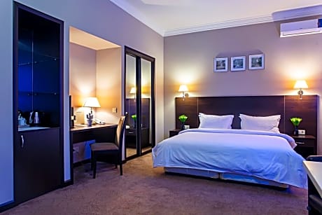 Red Village Hotel Astana
