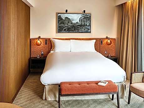 One-Bedroom Junior King Suite with Separate Living Area