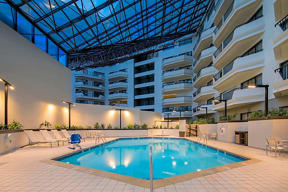 Sheraton Detroit Metro Airport