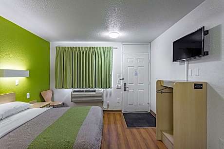 Double Room - Disability Access - Non-Smoking