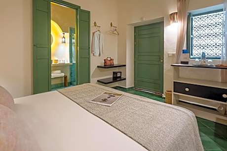 Charme Room - Patio View