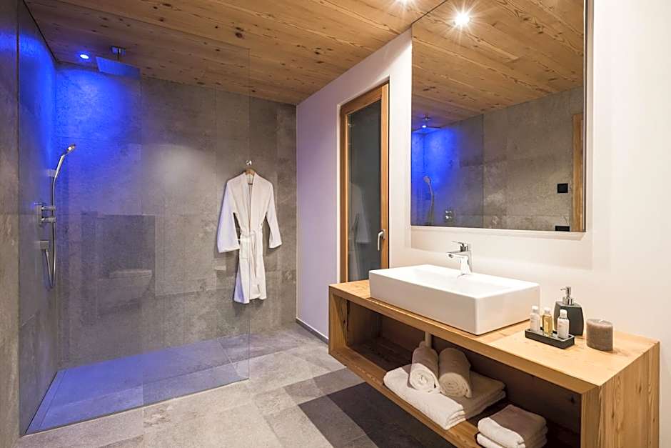 Les Dolomites Mountain Lodges