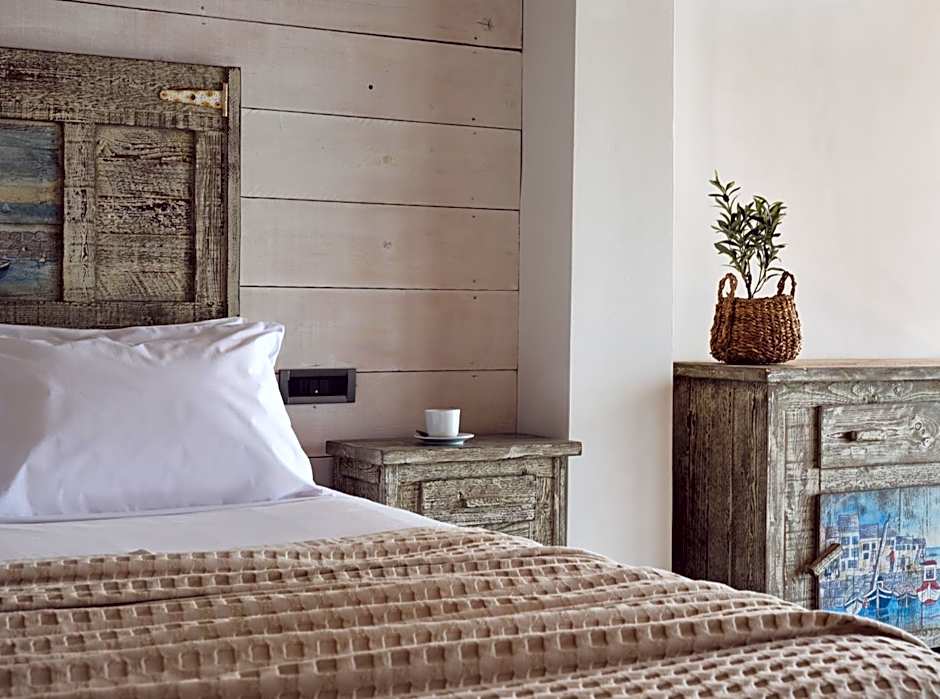 Gloria Maris Hotel Suites and Villas