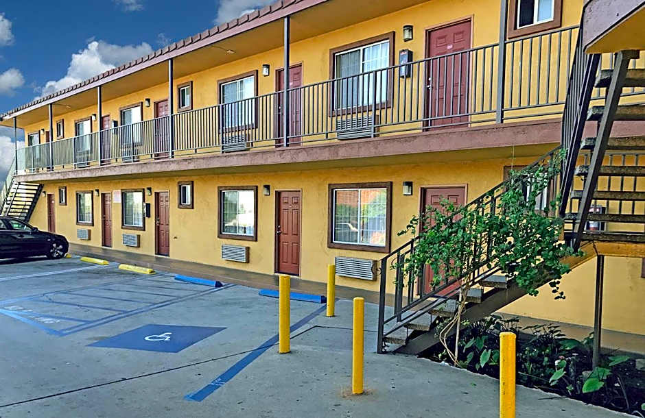 Satellite Motel
