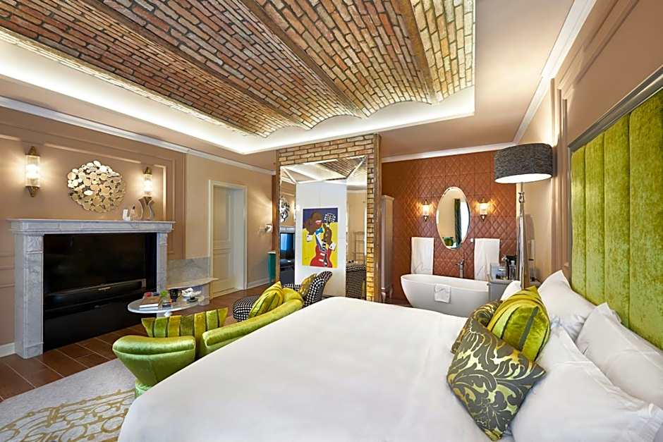 Aria Hotel Budapest by Library Hotel Collection