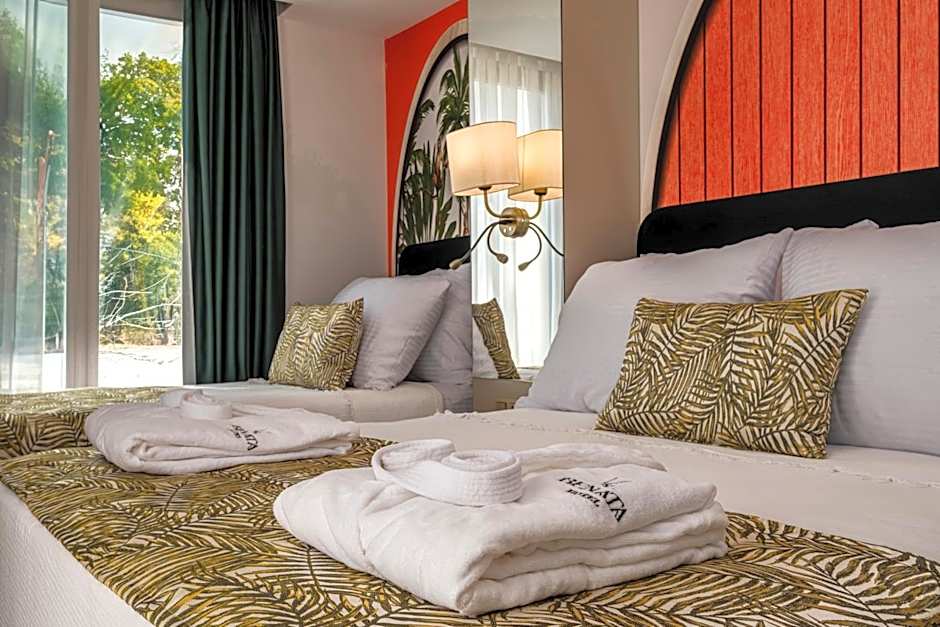 La Benata Beach Hotel