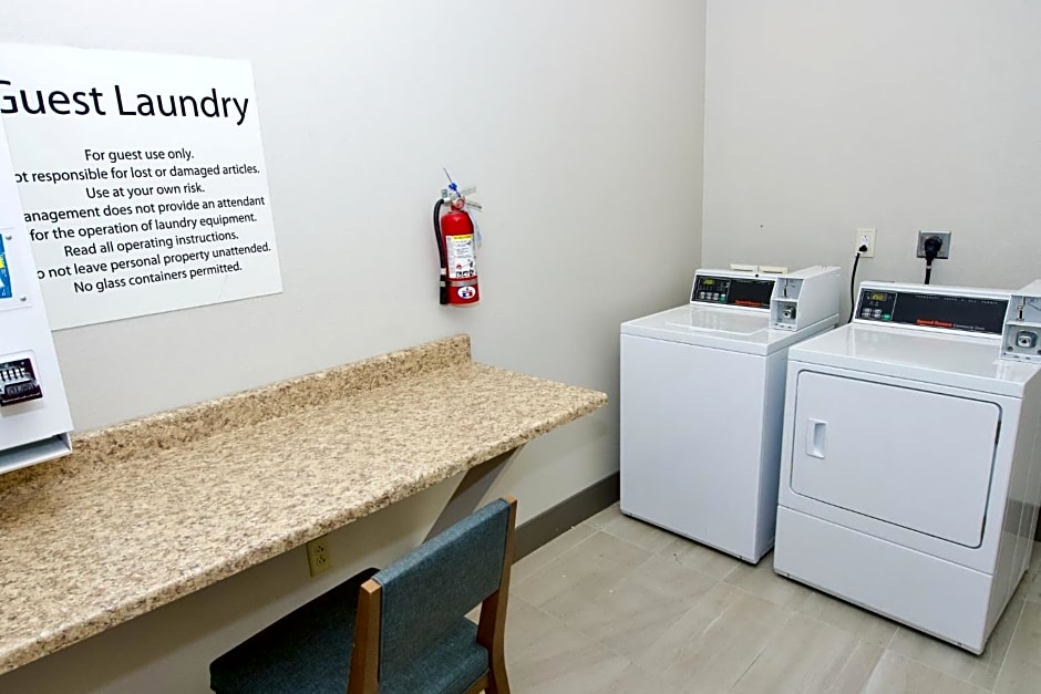 Holiday Inn Express Hotel & Suites St Charles By IHG