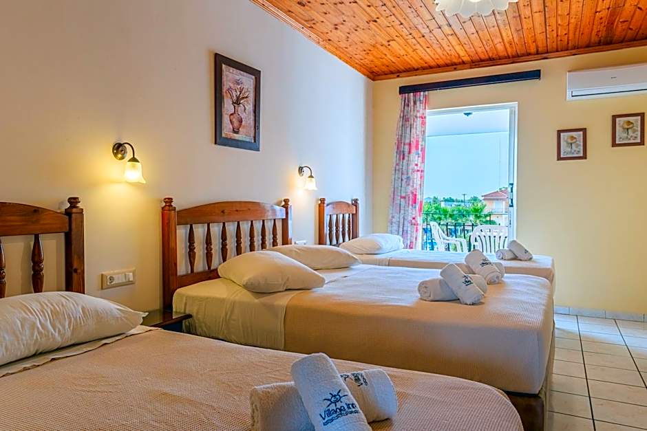Village Inn Studios & Family Apartments