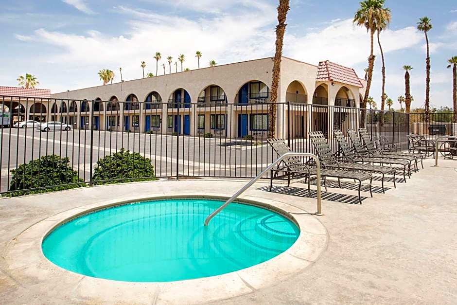Travelodge by Wyndham Indio 