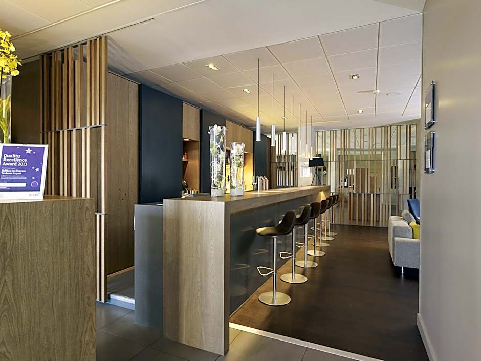 Holiday Inn Express Toulouse Airport By IHG