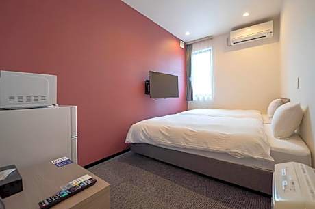 Hollywood Twin Room
