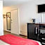 Norwood Inn & Suites Milwaukee