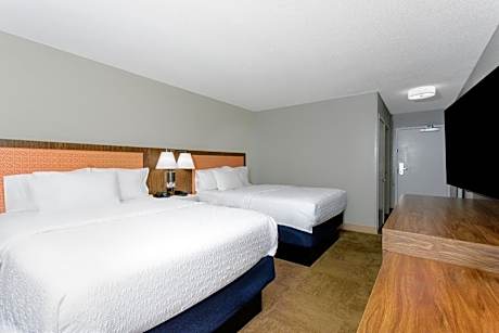 Queen Room with Two Queen Beds - Hearing Access/Non-Smoking
