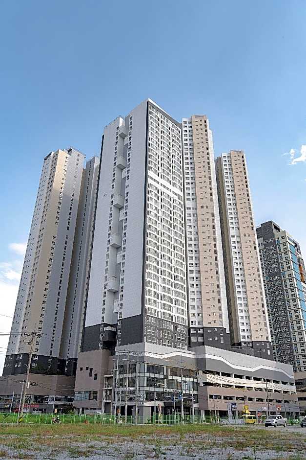 Golden Planet Hotel