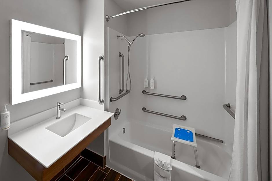 Microtel Inn & Suites by Wyndham Baton Rouge Airport
