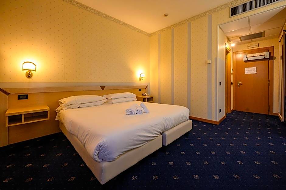 Hotel Torre Di Pratolungo
