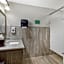 Best Western Plus First Coast Inn & Suites
