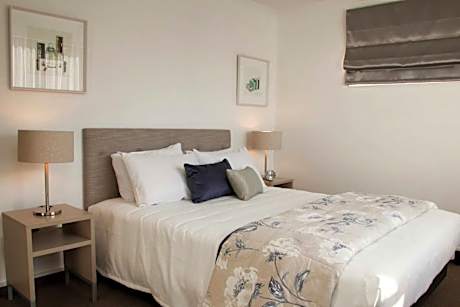 Large One-Bedroom Apartment
