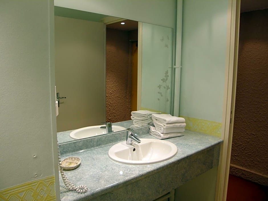 Logis Hotel L'ange Couronne