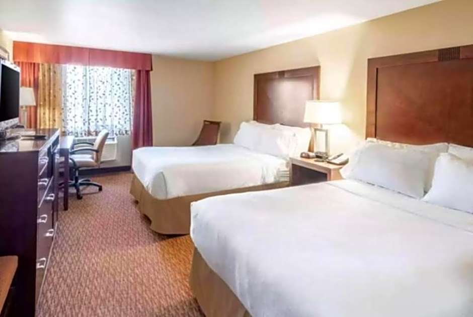 White Peak Hotel  Frisco By IHG