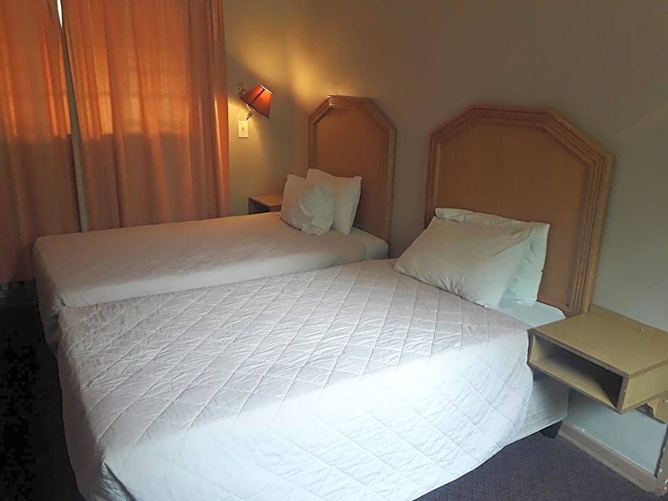 Horseshoe Inn and Conference Center