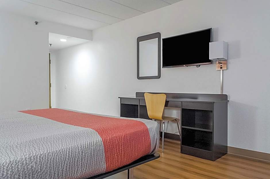 Motel 6-Brockton, MA