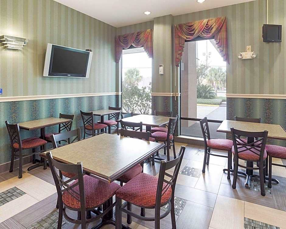 Rodeway Inn & Suites New Orleans Gentilly