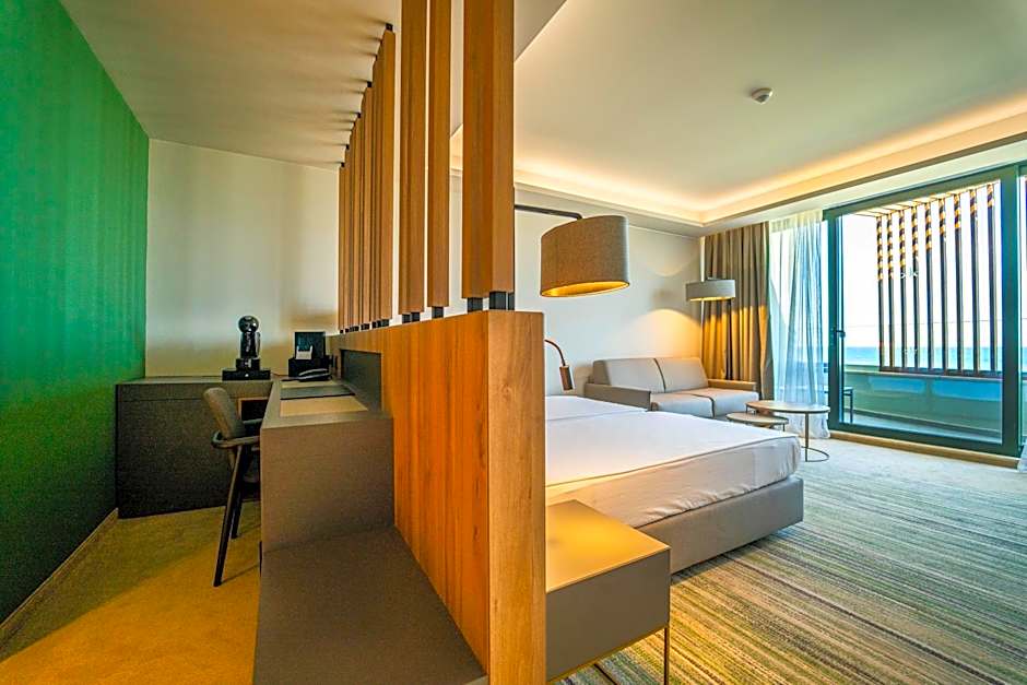 HVD Reina del Mar - Premium Spa Service & Free Parking