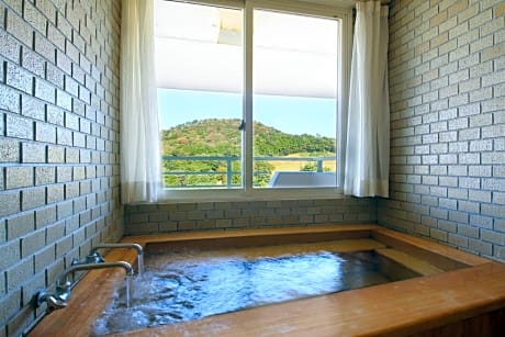 Semi Suite with Hot Spring Bath