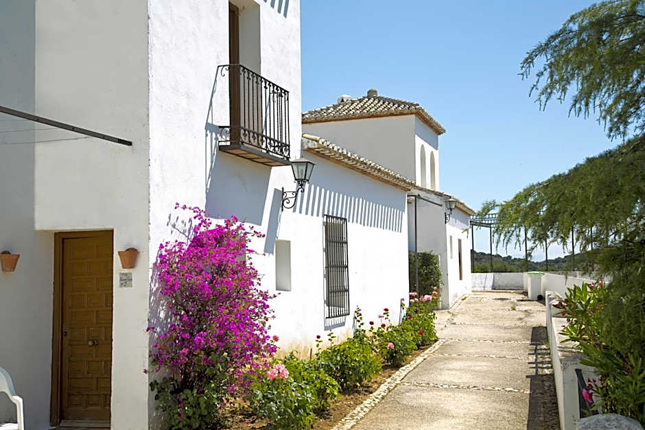 Photo 1 of 37 of Villa Turistica de Priego