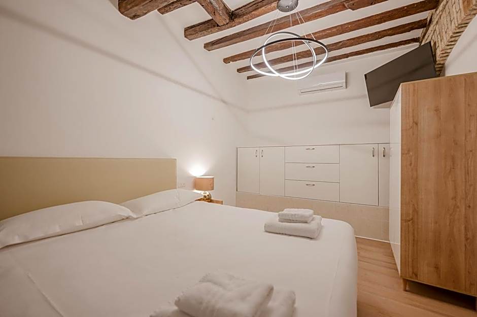 Rialto Suite 707